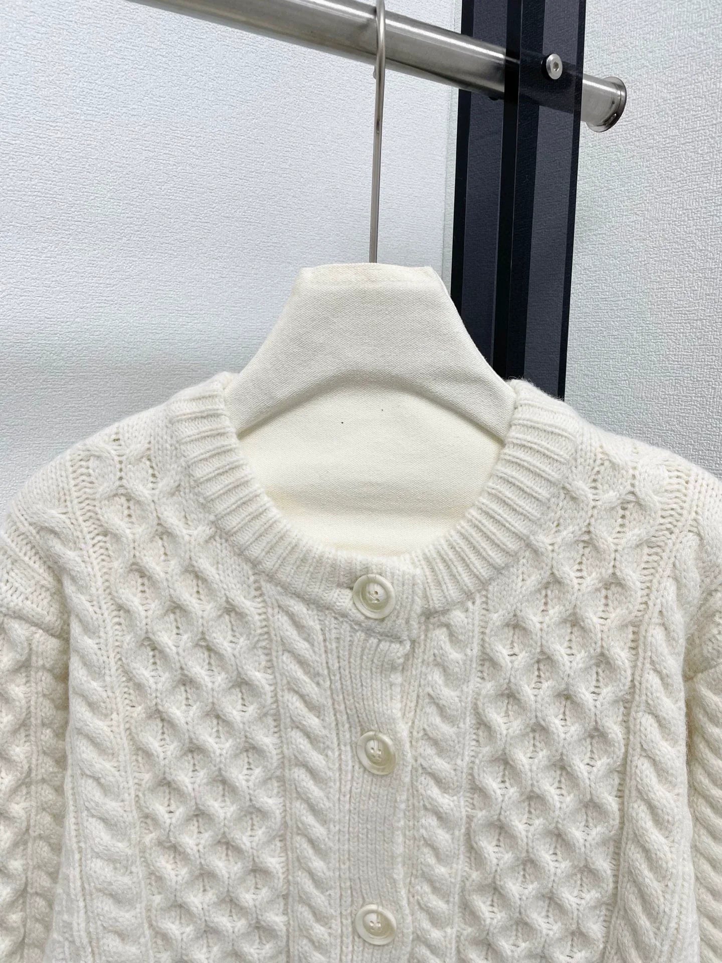 25fw Spinning door knitted cardigan