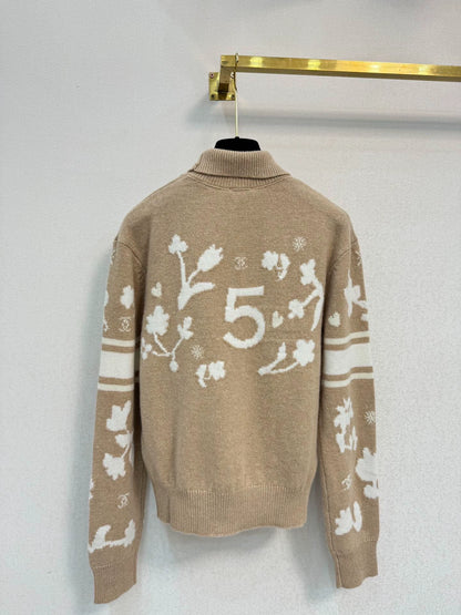 Cashmere high neck sweater