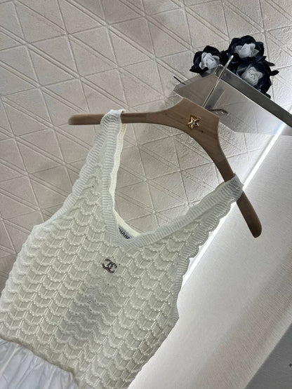 2025 new lace stitching knitted vest