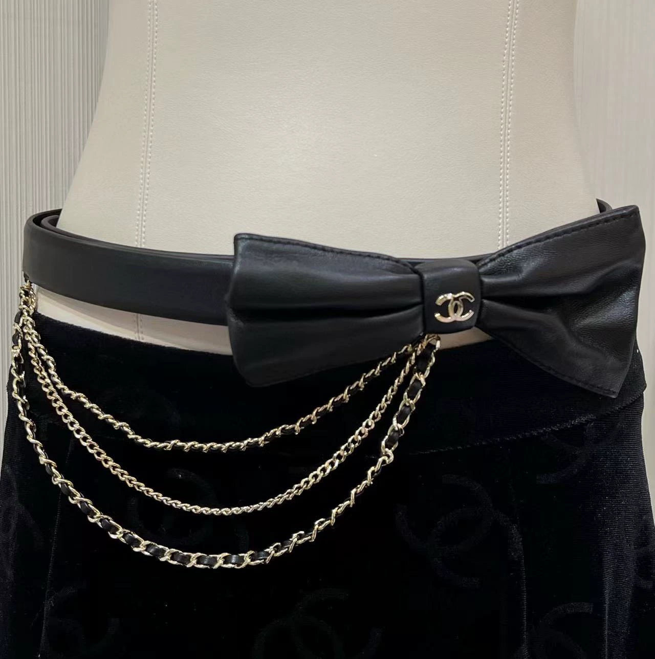 C Sheepskin Waist Chain