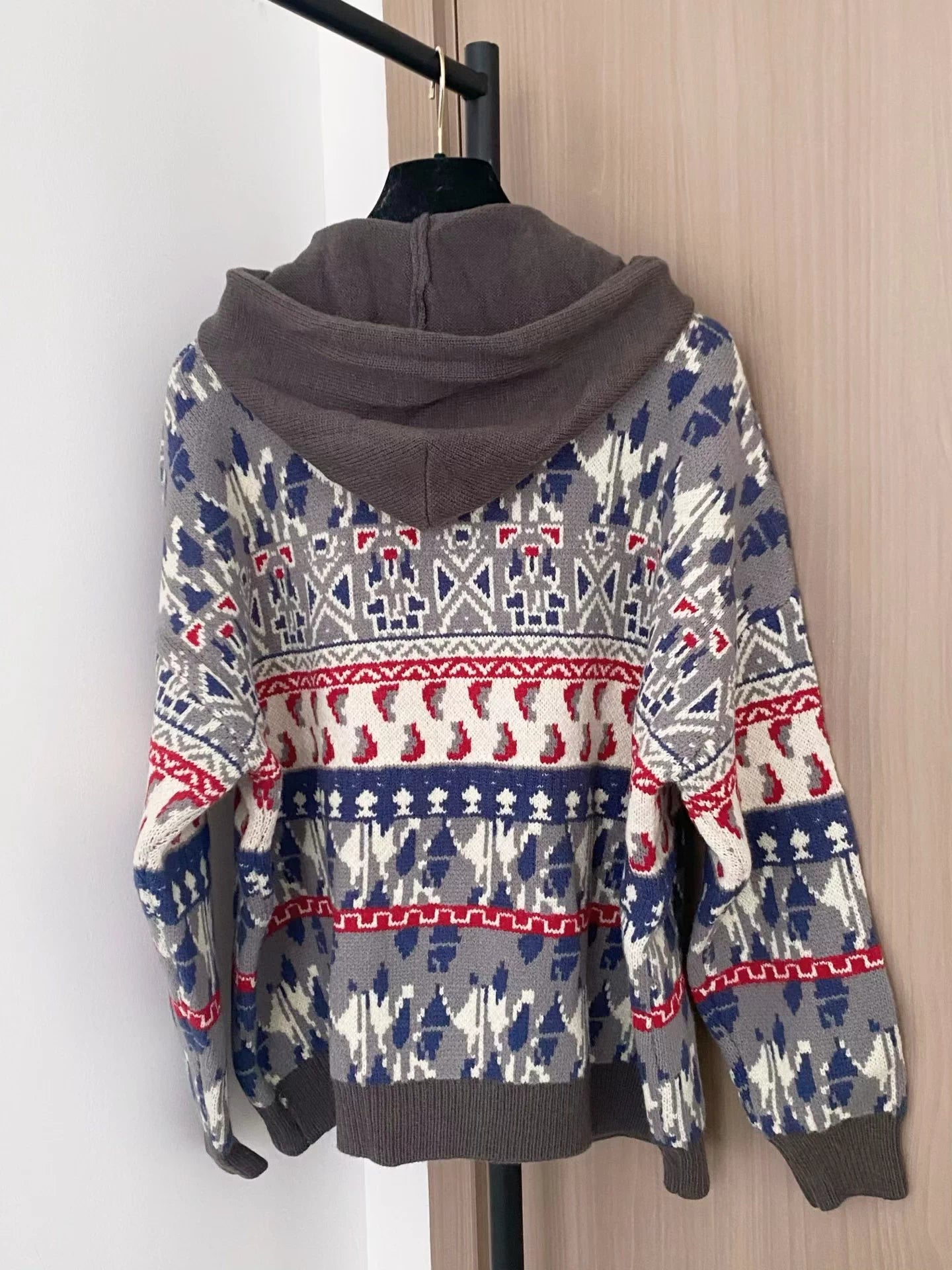 Hooded pullover sweater