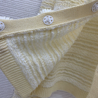 V-neck long sleeved knitted striped cardigan