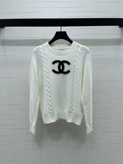 Letter knitted sweater