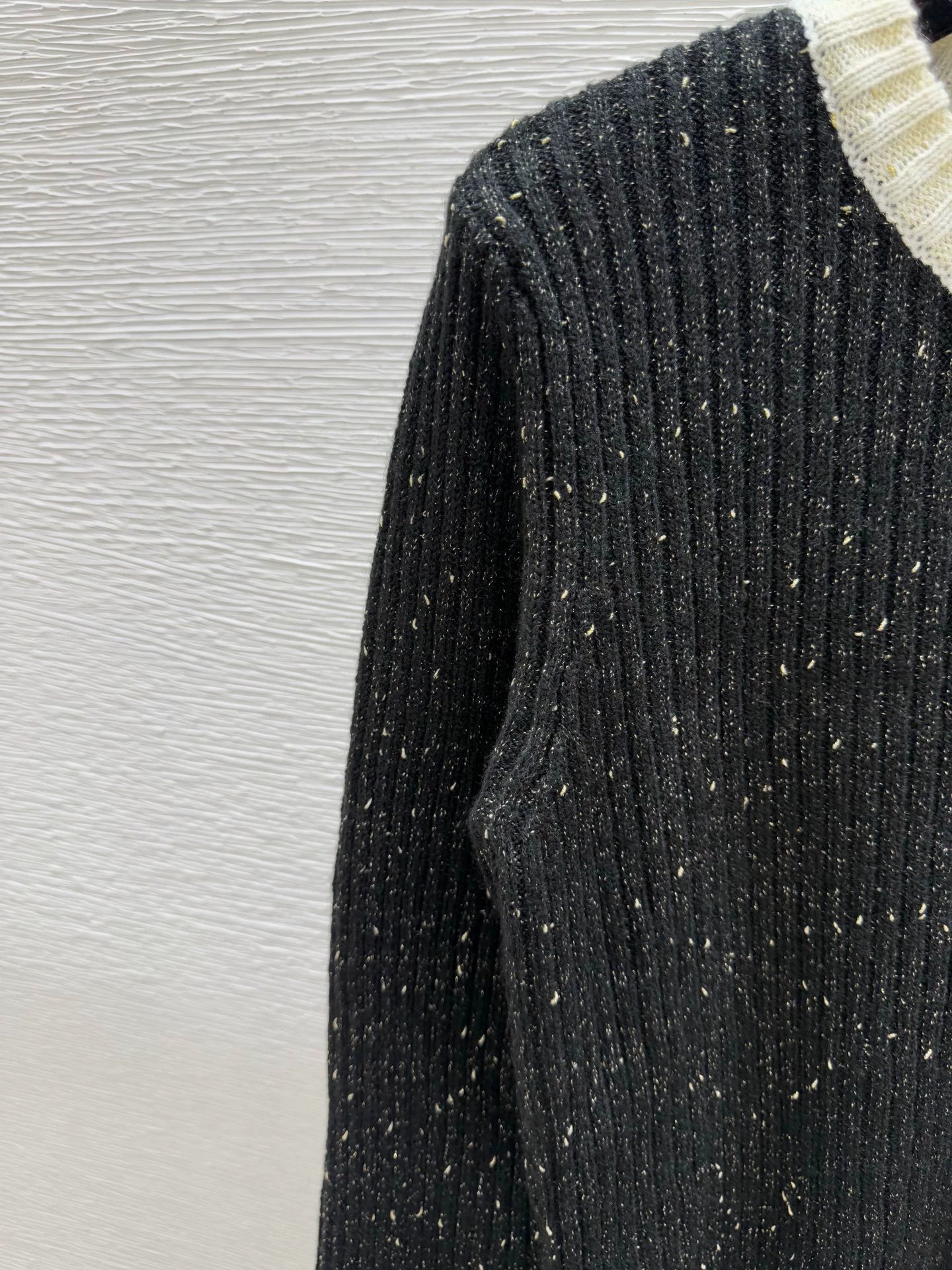25fw Knitted long-sleeved sweater