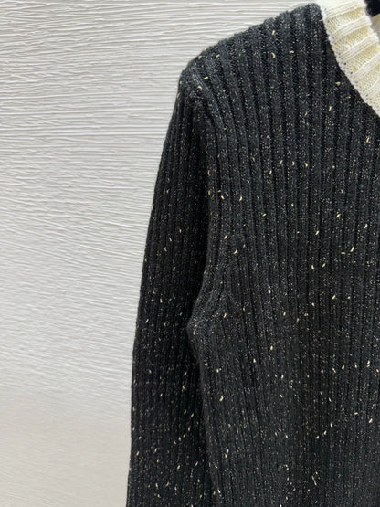 25fw Knitted long-sleeved sweater