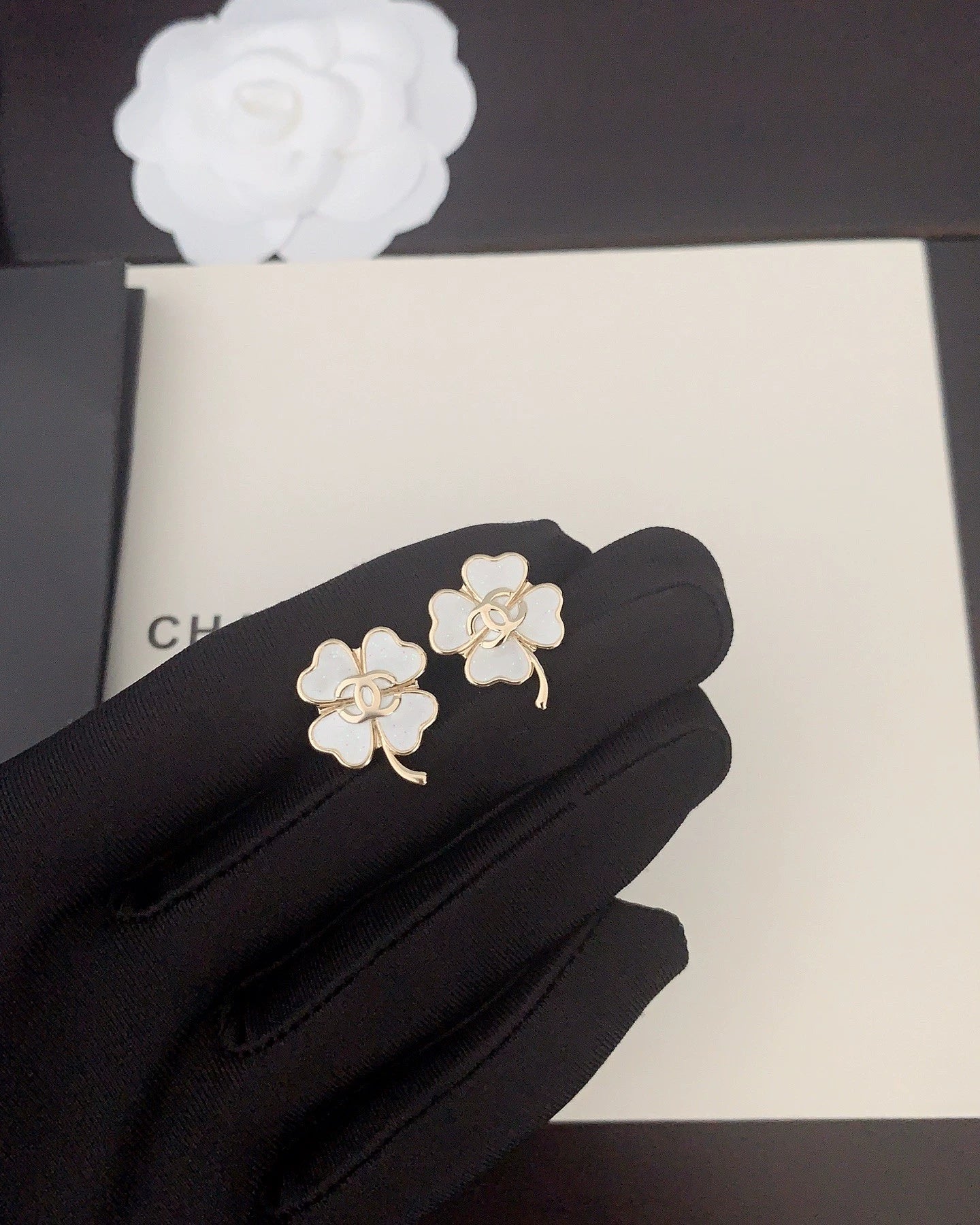 Clover ear studs