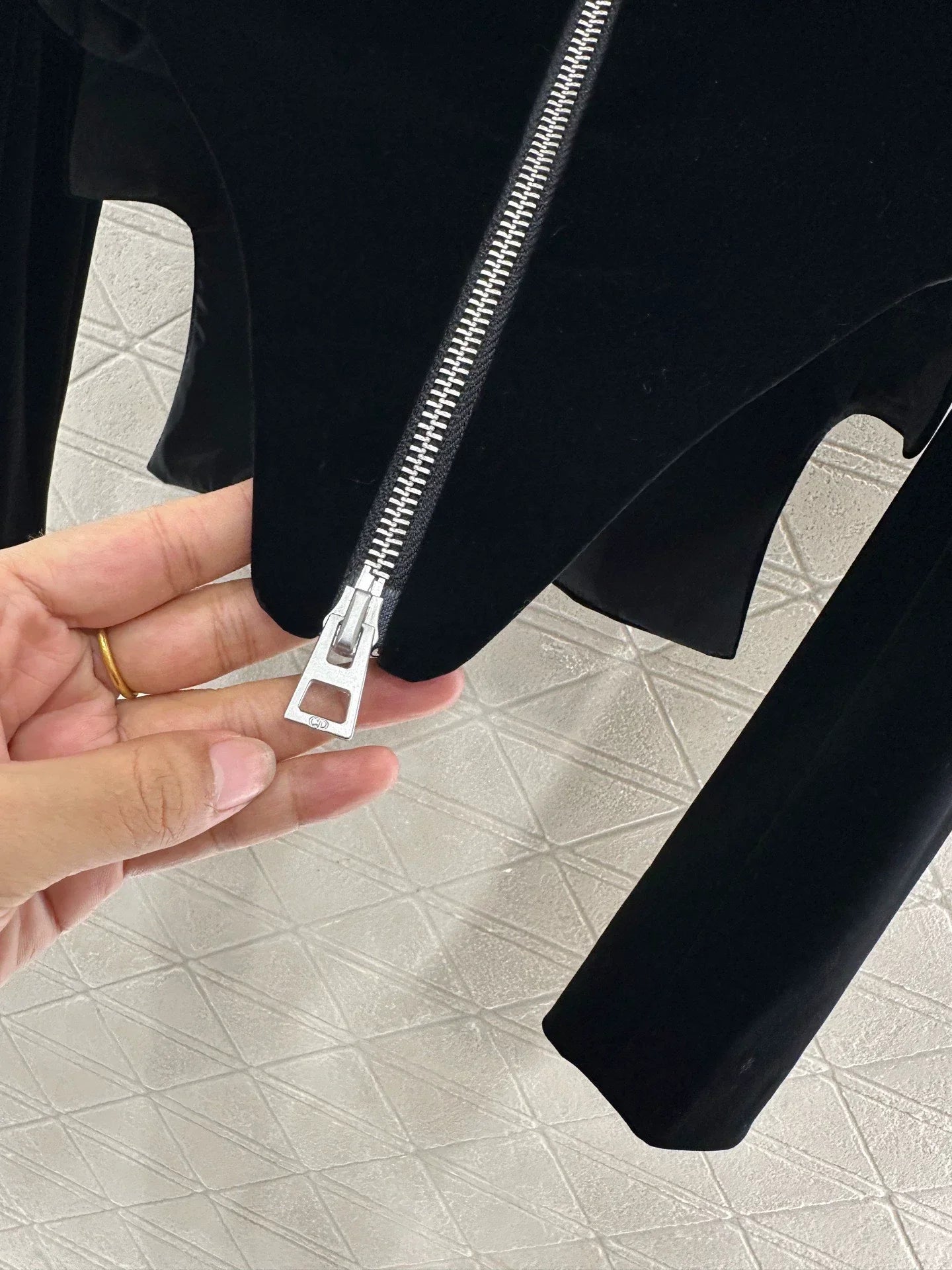 25fw Square neck bubble sleeve top