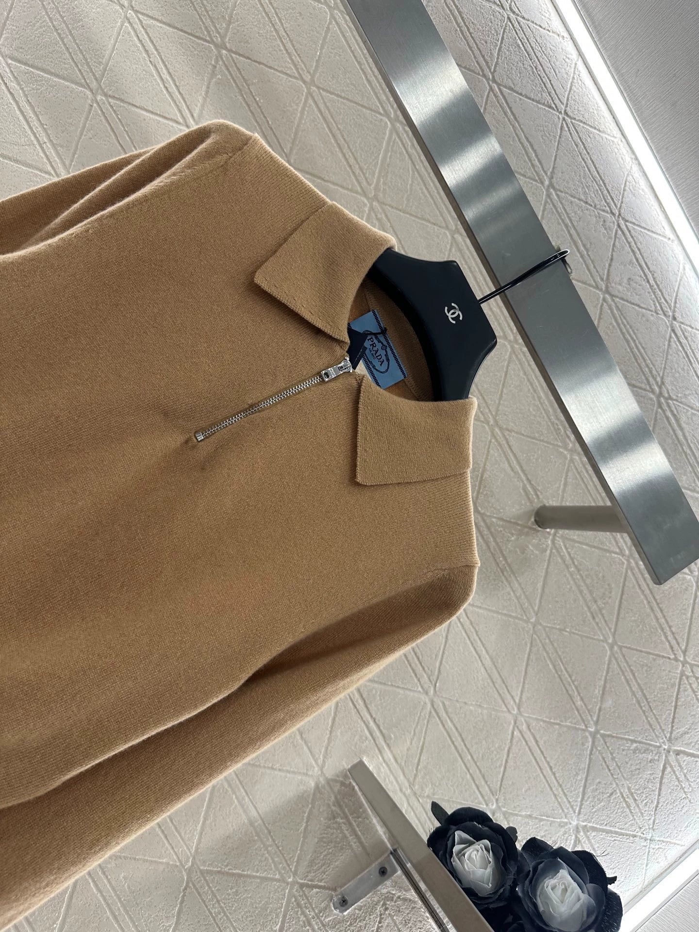 25fw Knitted long sleeved collar