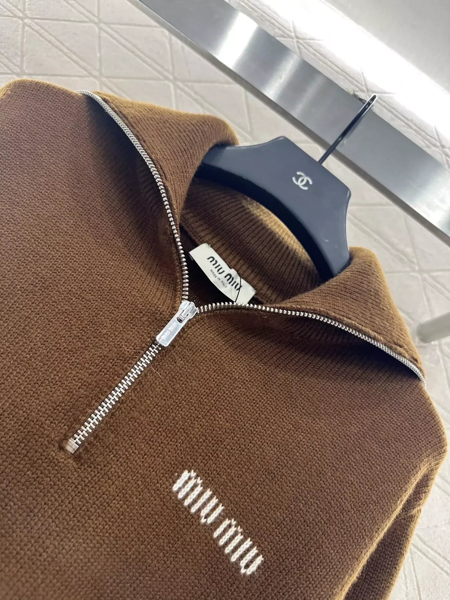 25fw Zipper lapel knit top