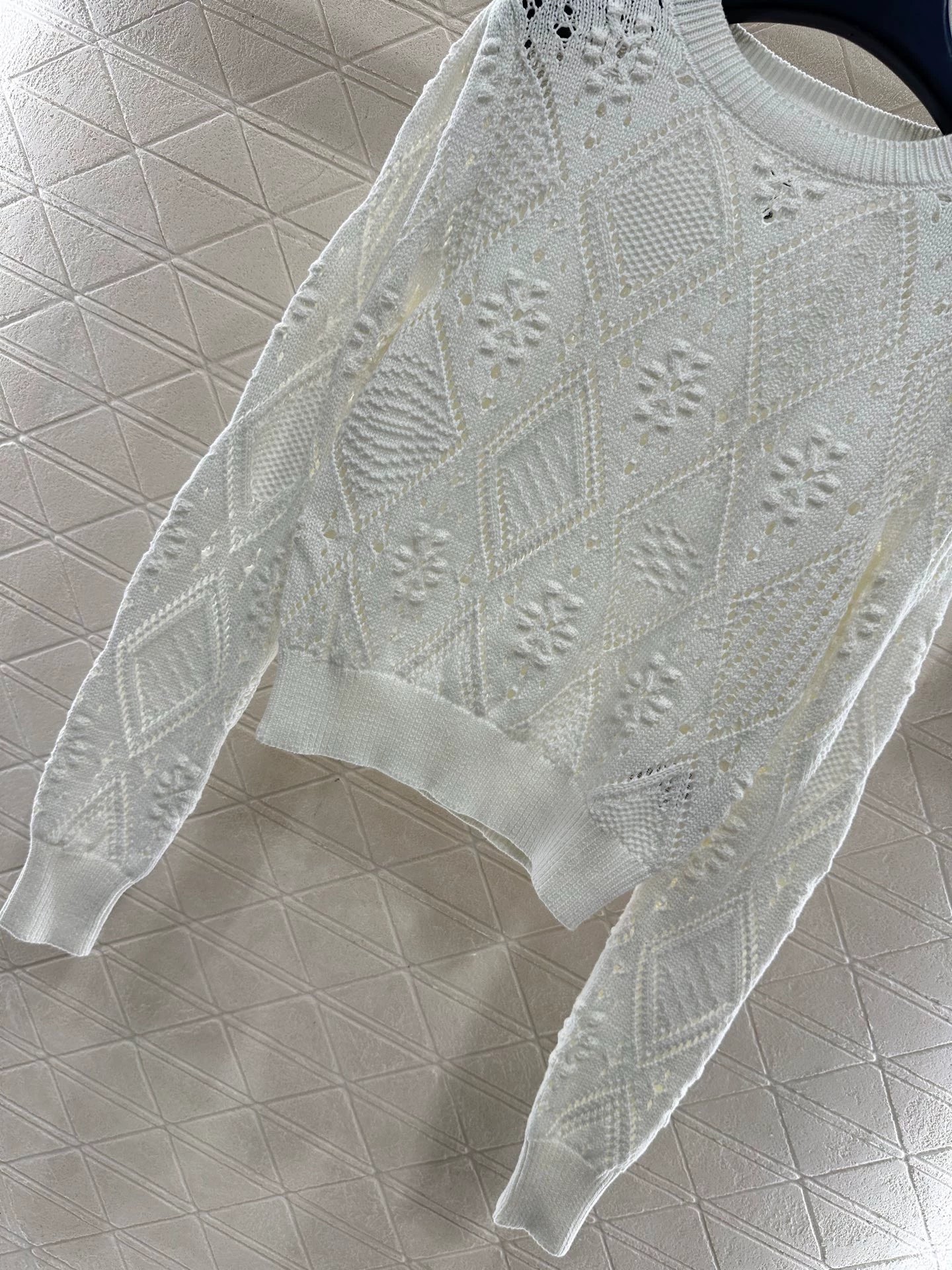 Hollow jacquard knitted pullover sweater