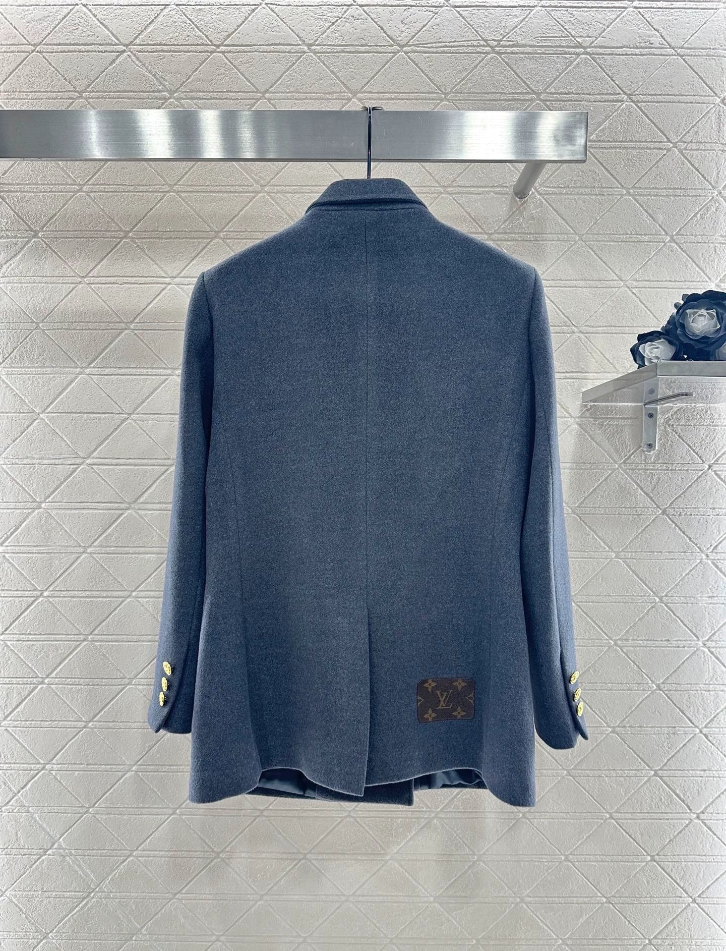 Double-Breasted Blazer with Straight Lapels