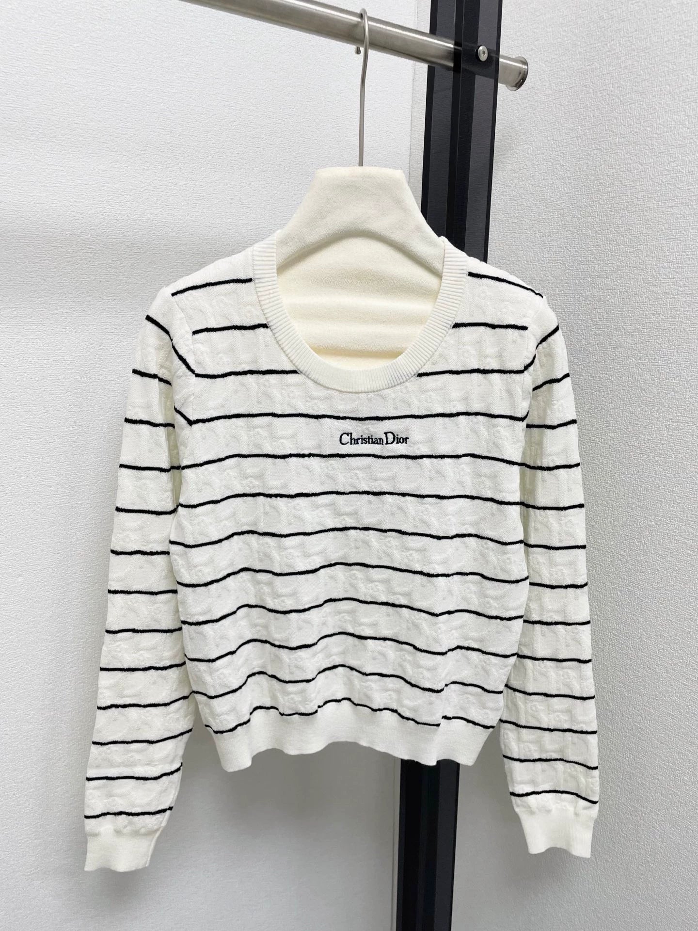 25fw Embroidered long sleeves with letters