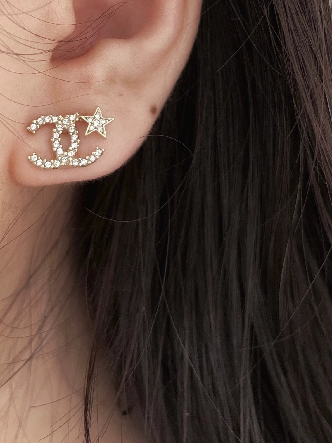 Double C-ear studs