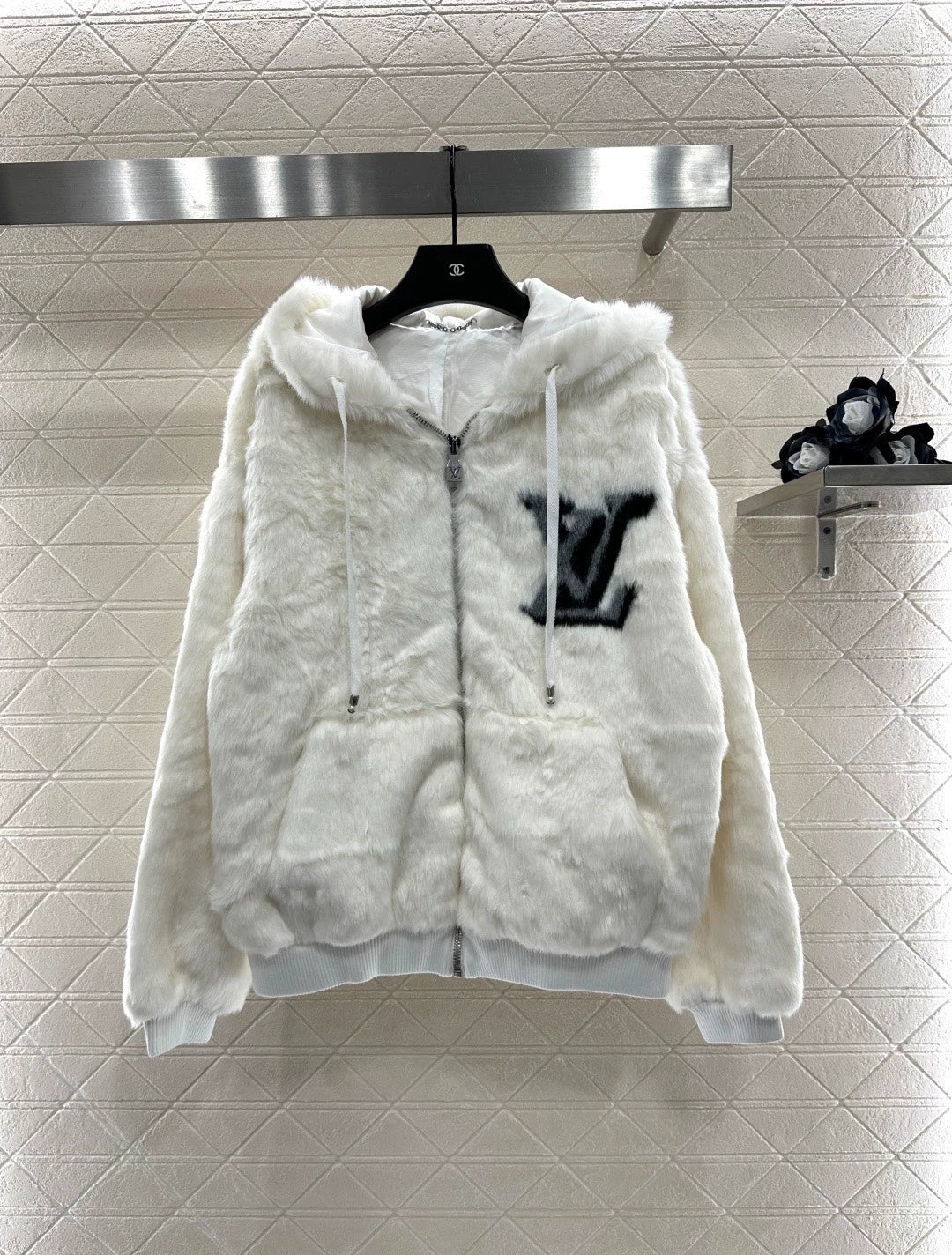25fw Hooded fur coat