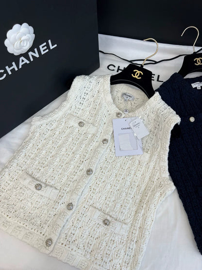 2025 Spring and Summer New Round Neck Crochet Pocket Knitted Sleeveless Vest