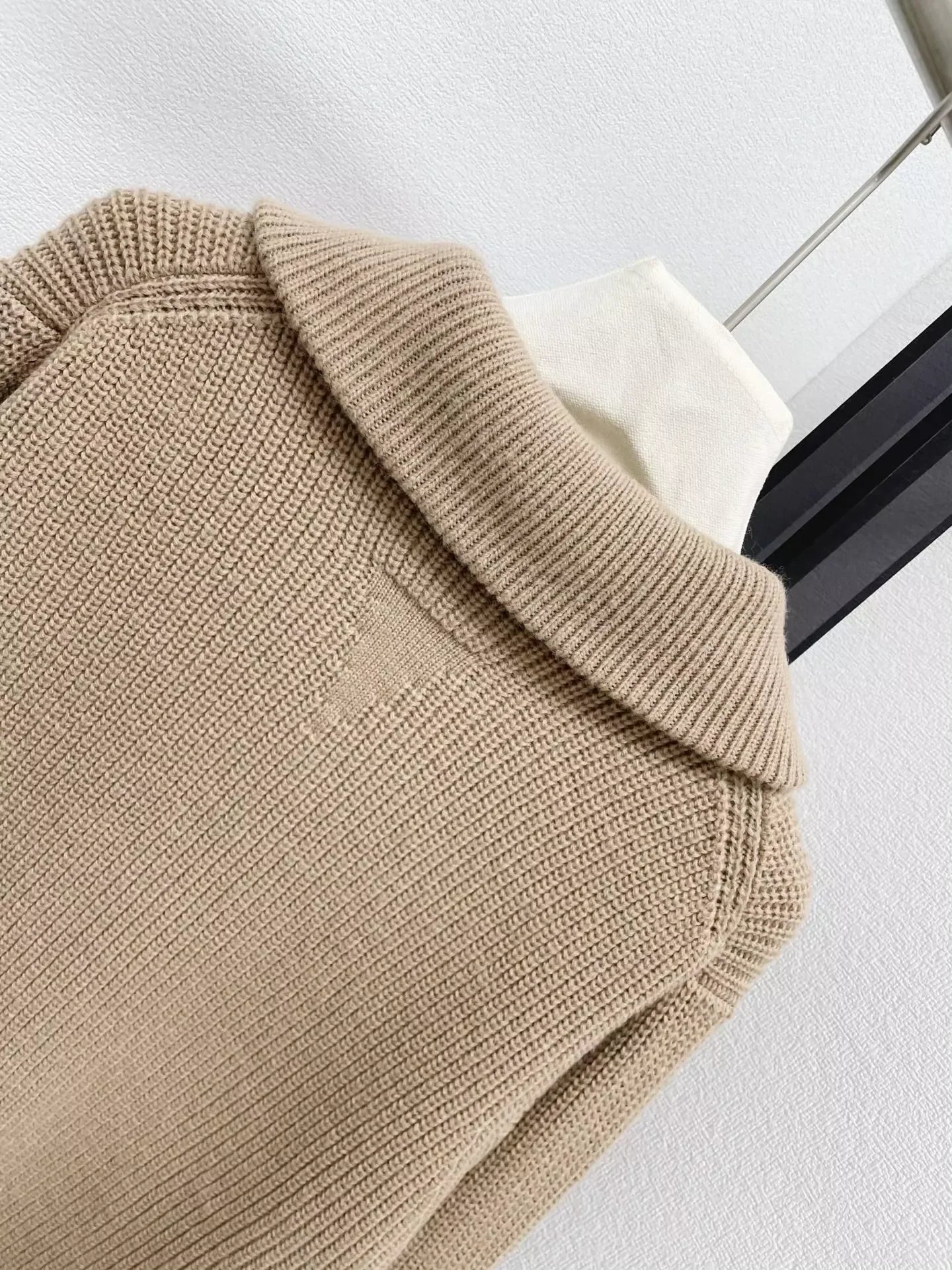 25fw Half zipper knitted sweater