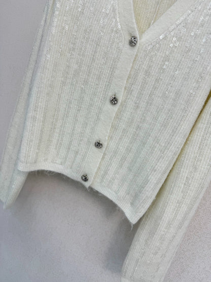 White knitted cardigan