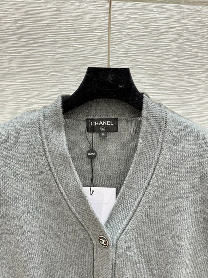 25fw Grey Knitted Cardigan