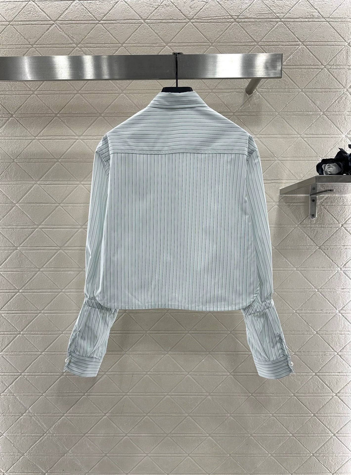 Short striped drawstring sleeve shirt