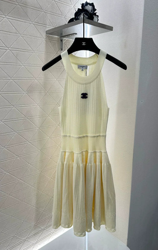 C 25 new halter neck hollow shoulder knitted vest dress