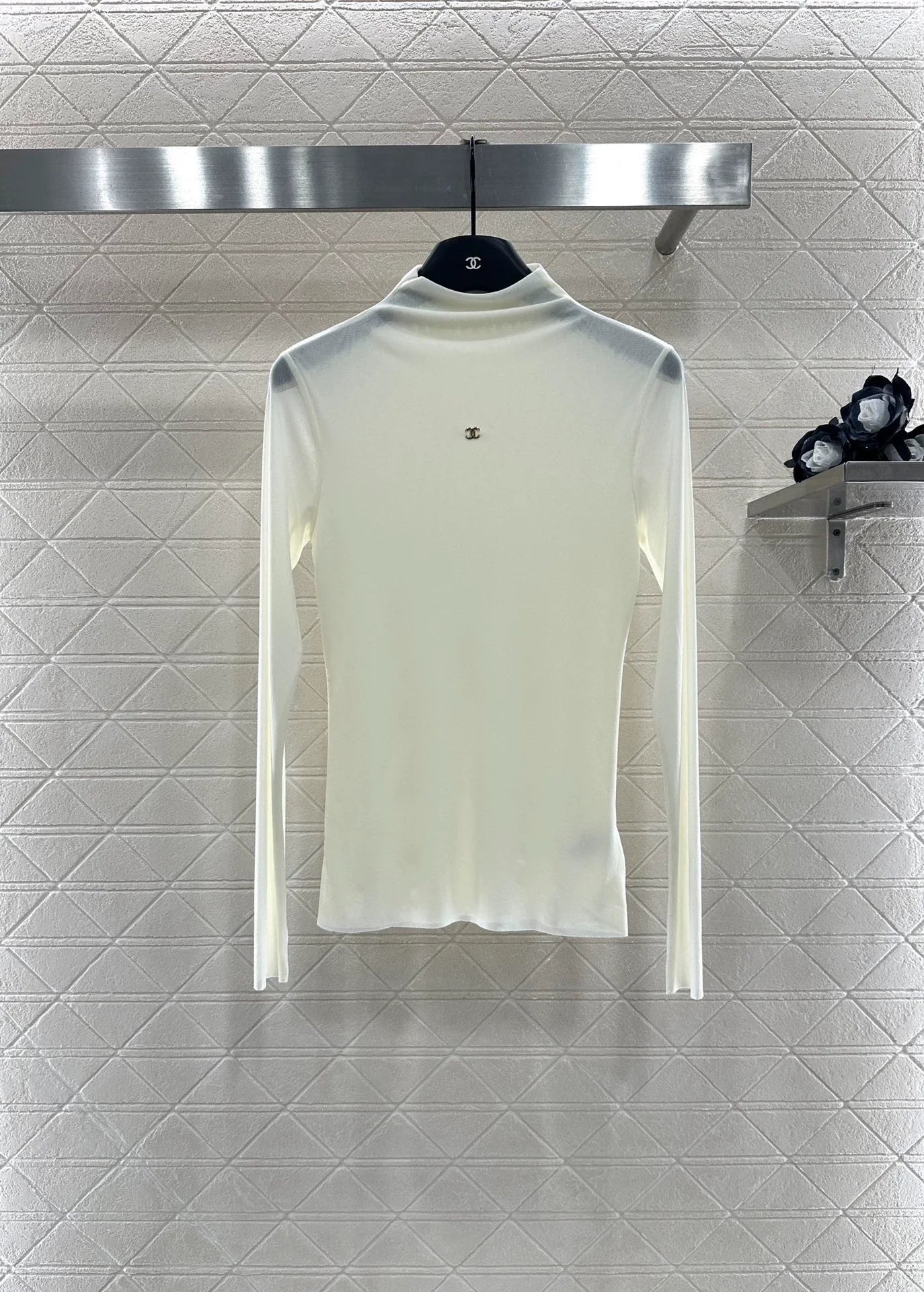 25fw Slim fit rhinestone double C high neck base shirt