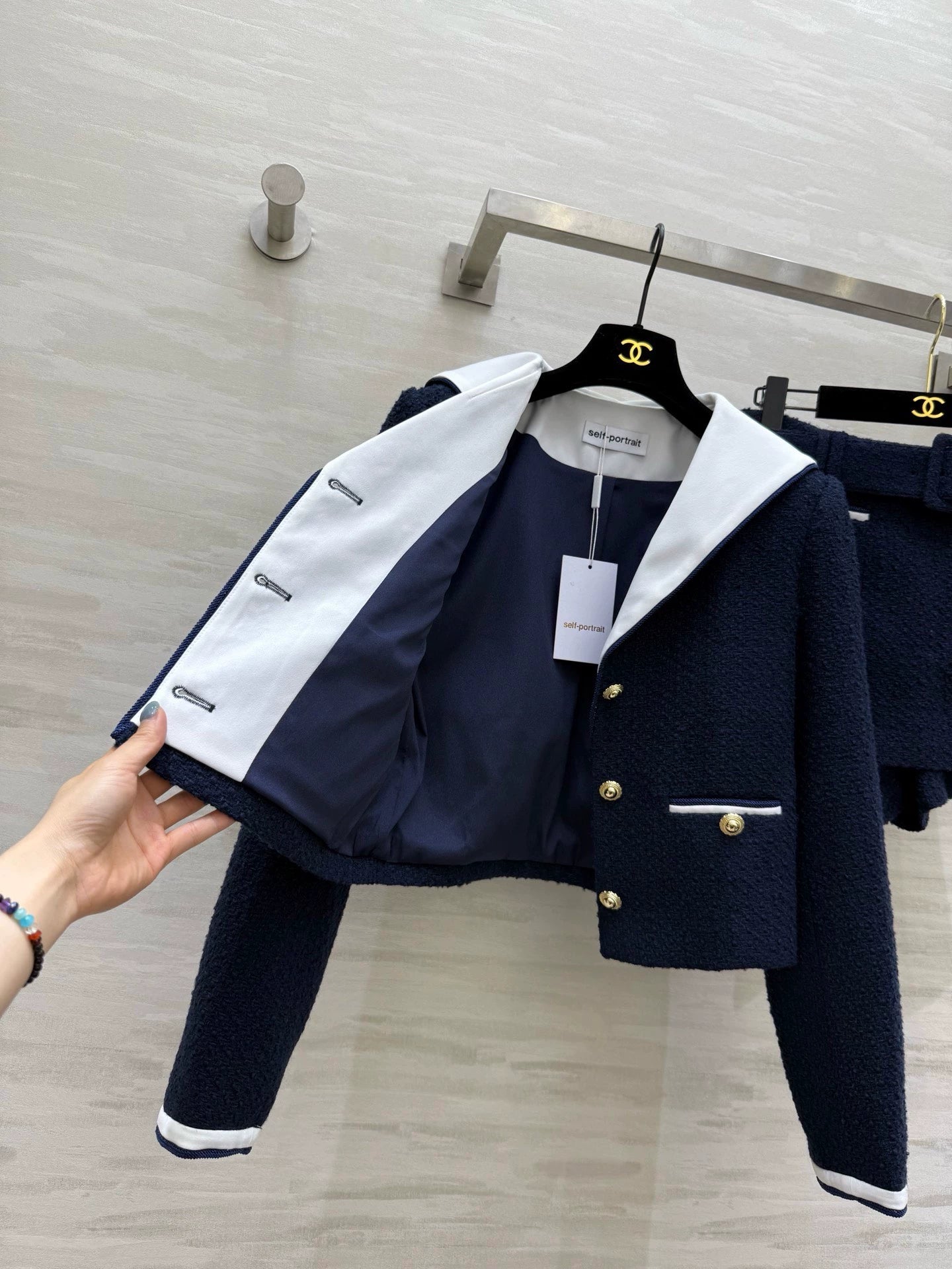 Navy collar tweed suit