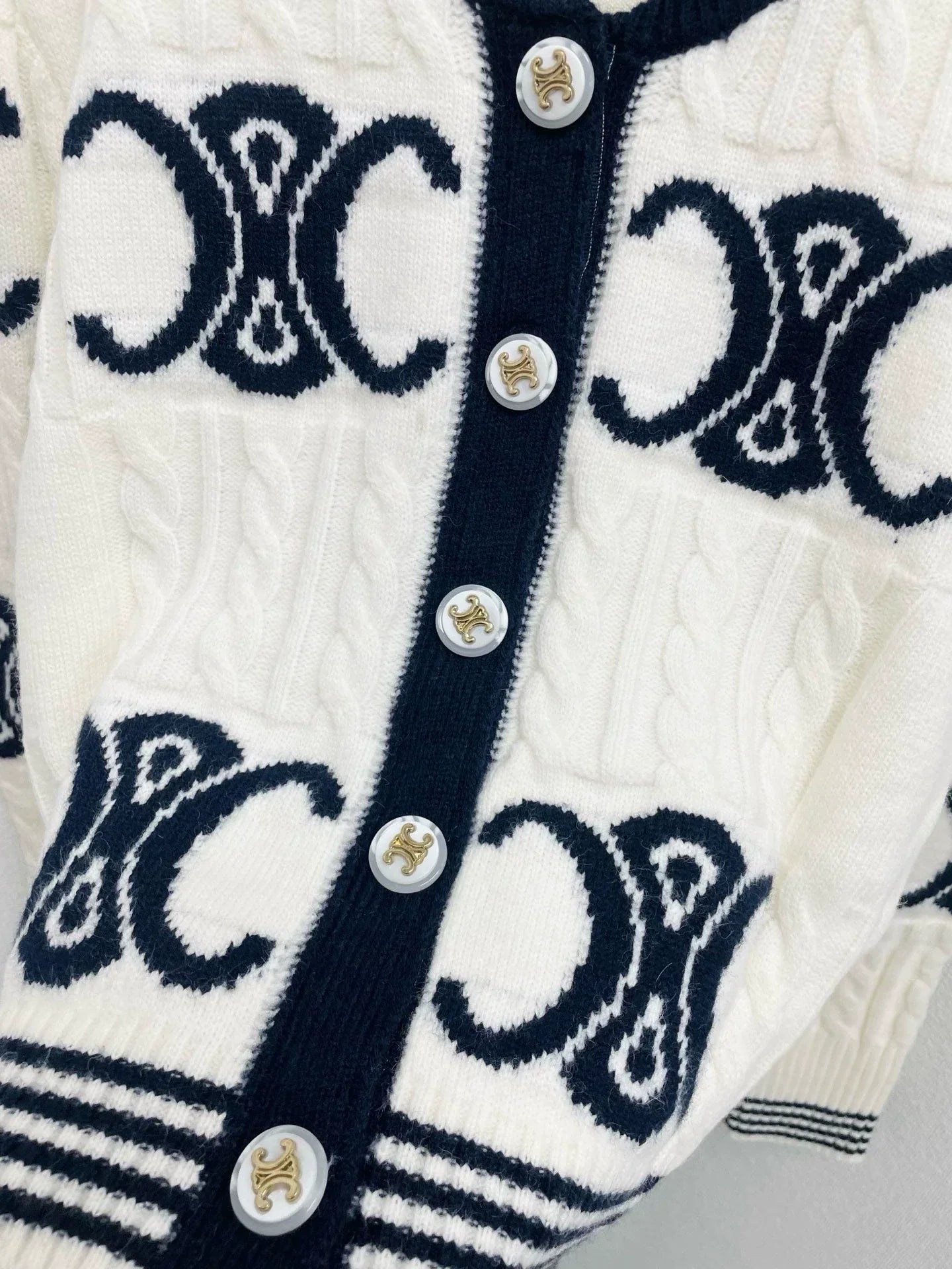 25fw Jacquard knitted cardigan