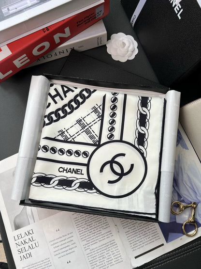 C 25 Black and White Cards Tessellations Scarves