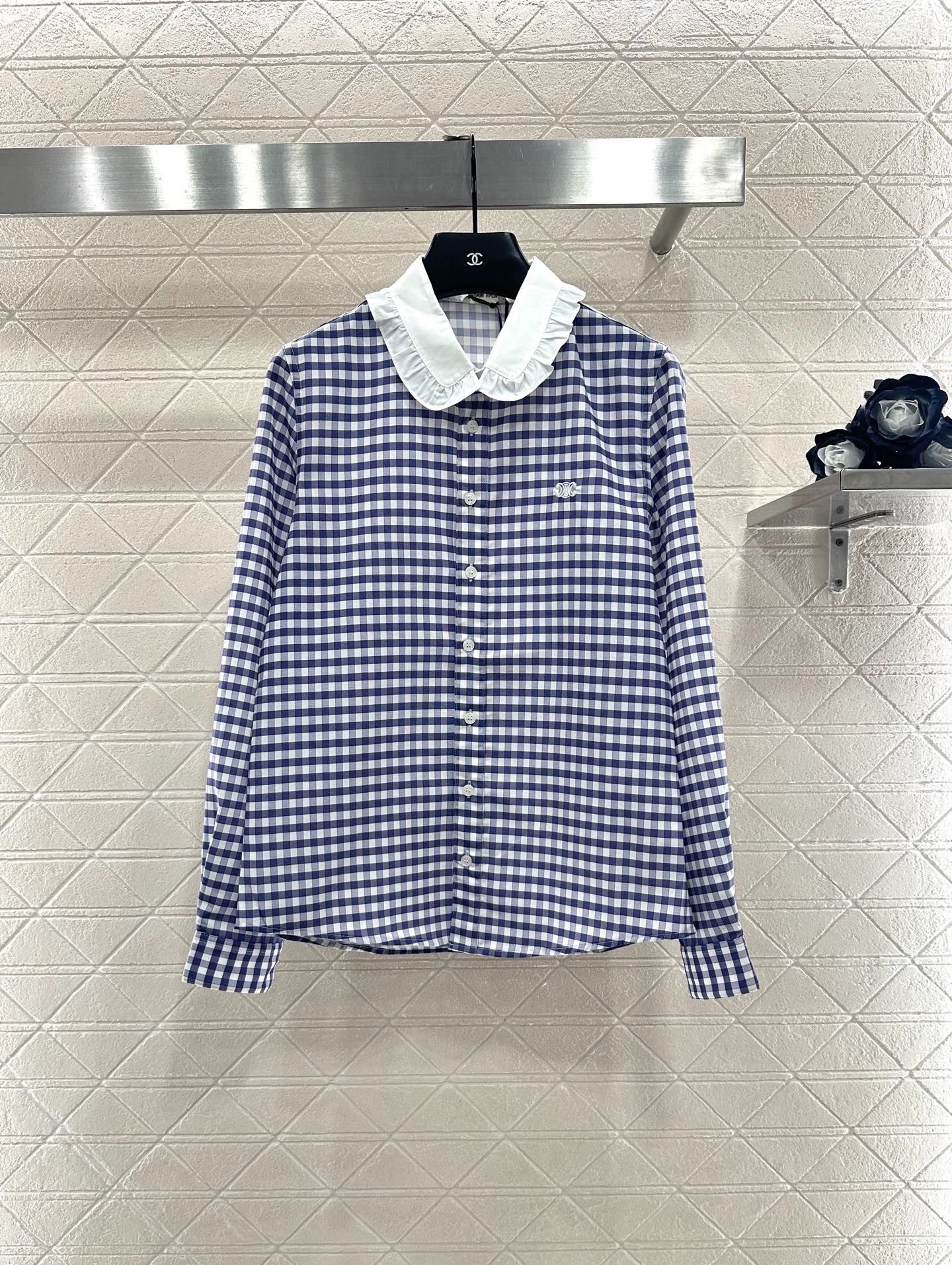 Lace collar blue and white checkered shirt