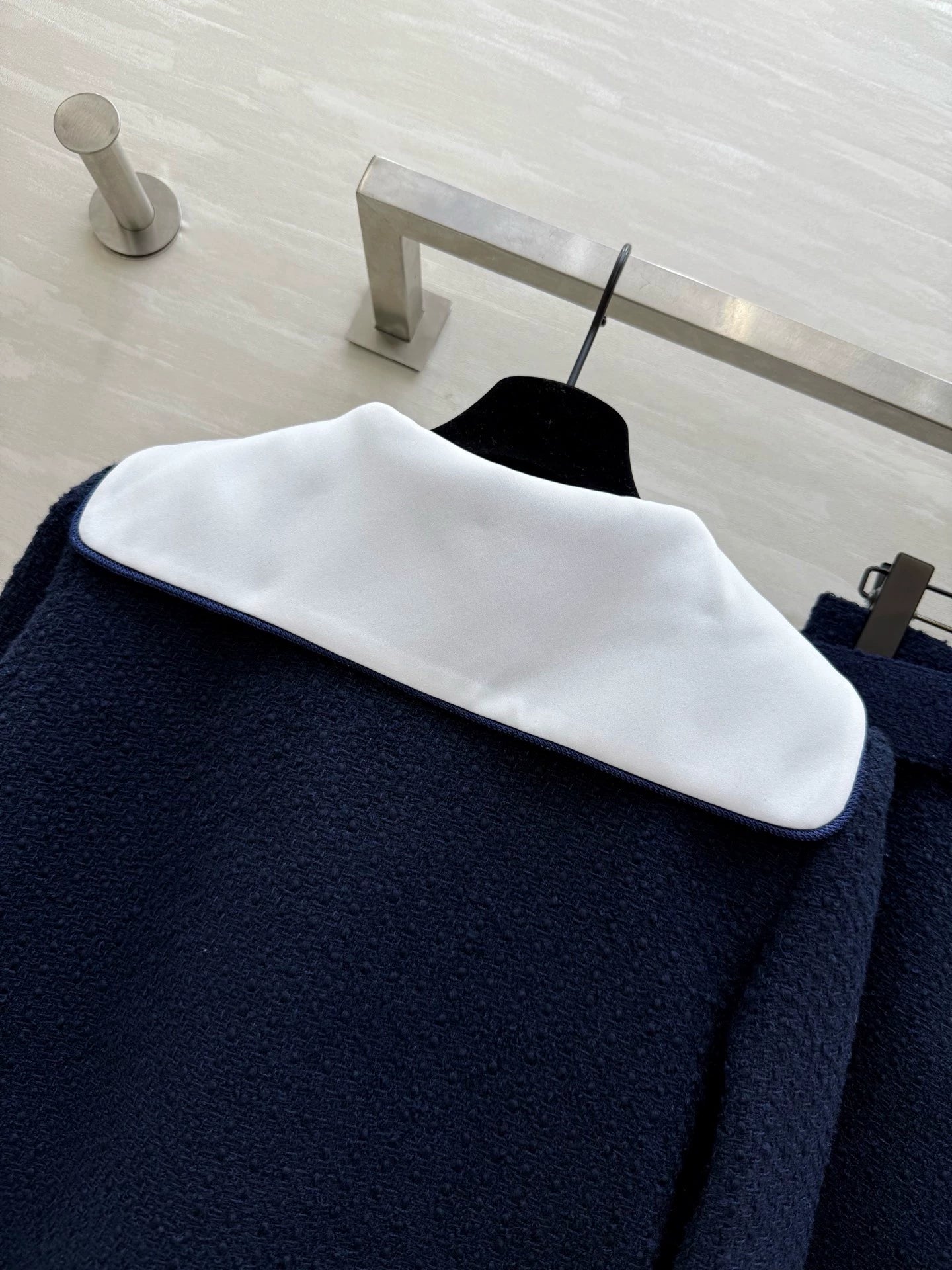 Navy collar tweed suit