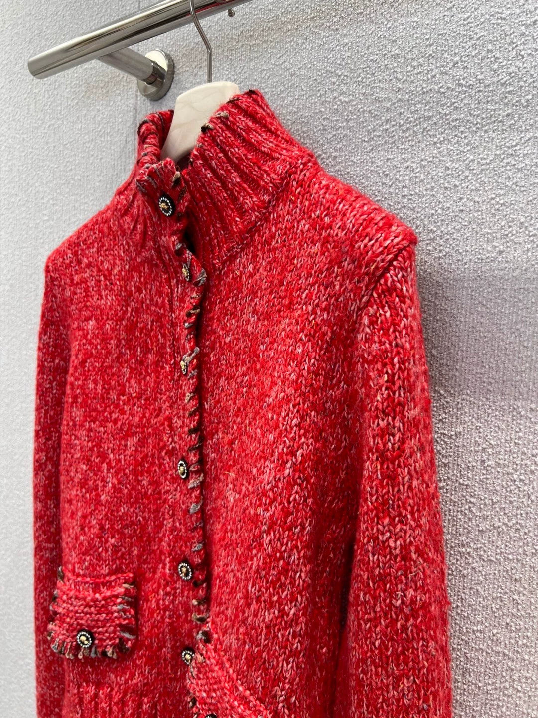 Stand up collar long sleeved sweater jacket