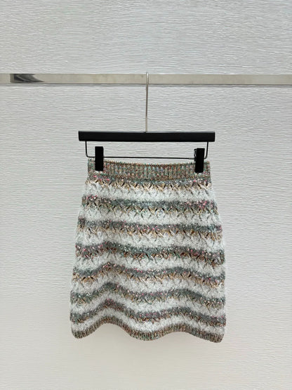 25b Knitted Half Skirt with Mixed Yarn and Stripes