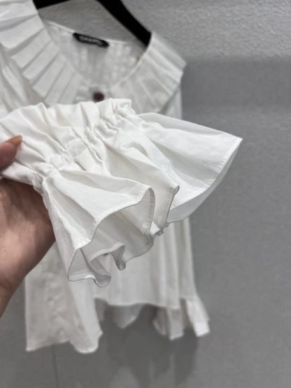 Single breasted pleated doll collar long sleeved shirt