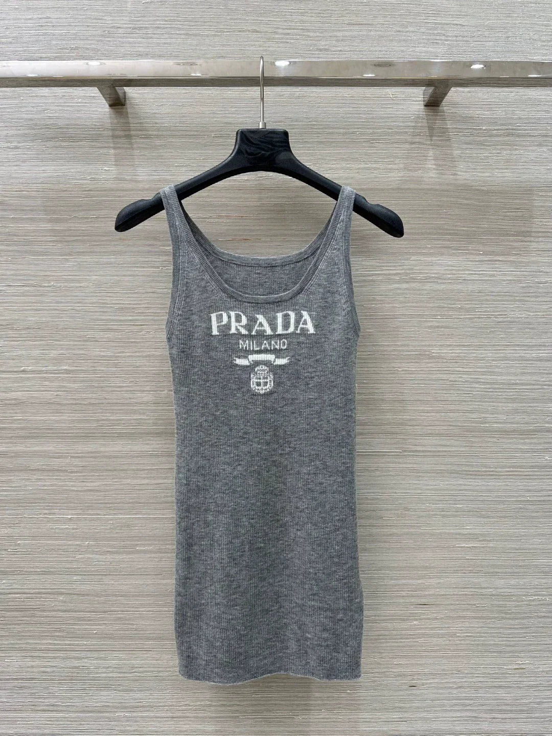 25 New Slim Short Sleeve Knit Vest