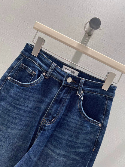 Wide-leg denim pants