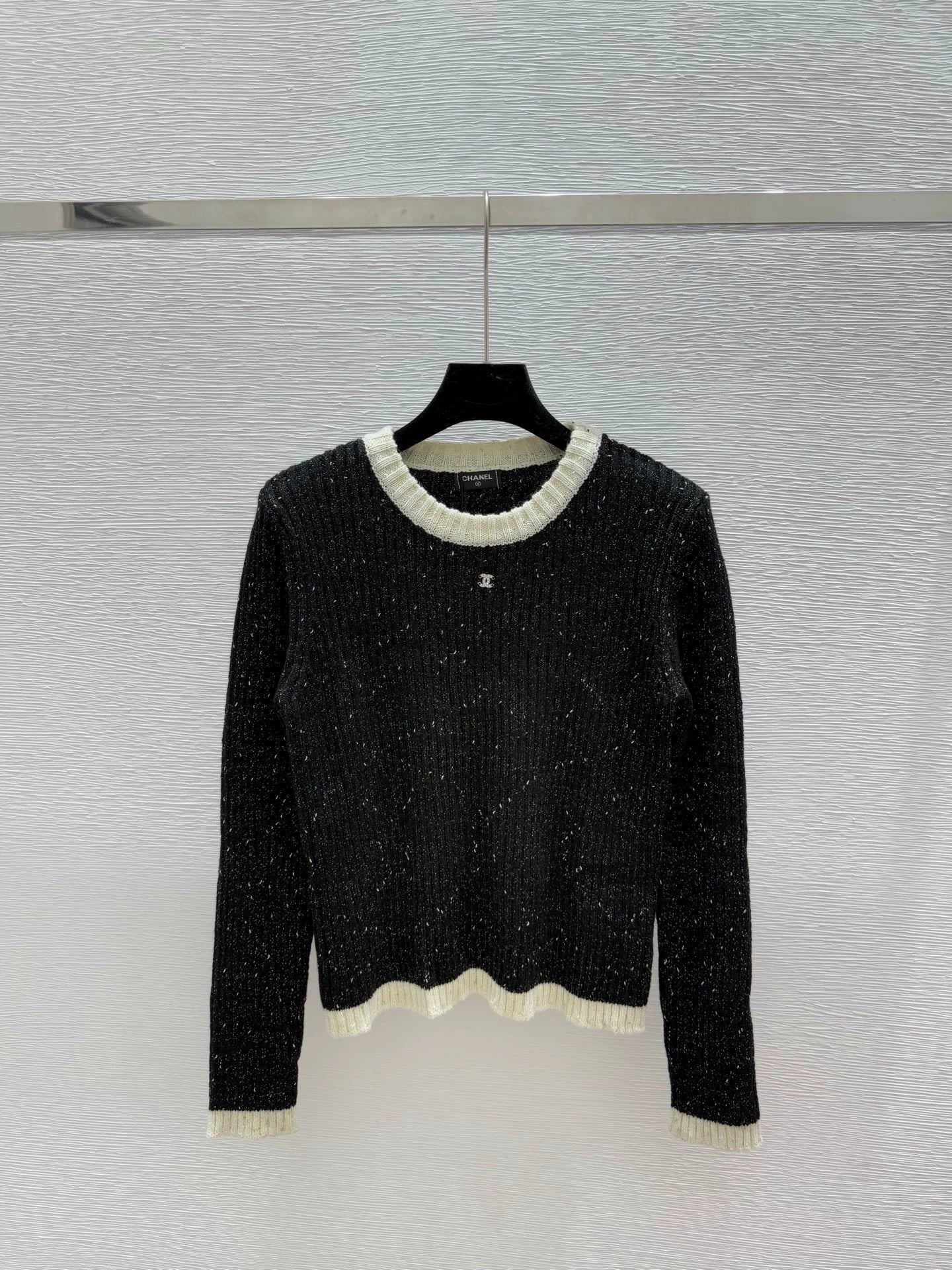 25fw Knitted long-sleeved sweater