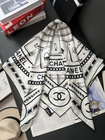 C 25 Black and White Cards Tessellations Scarves