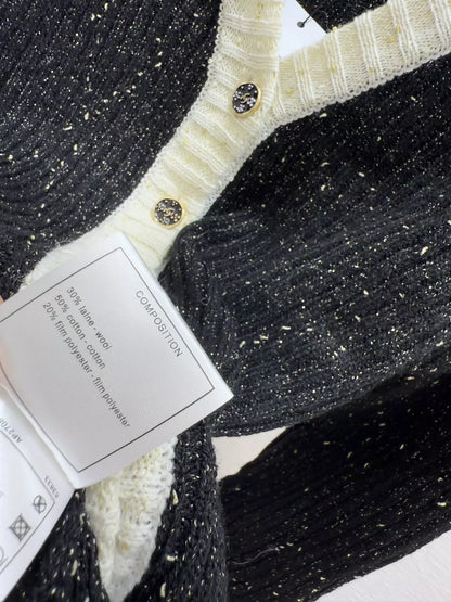 25fw Knitted long-sleeved cardigan