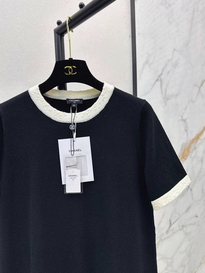 25 knitted short-sleeved top