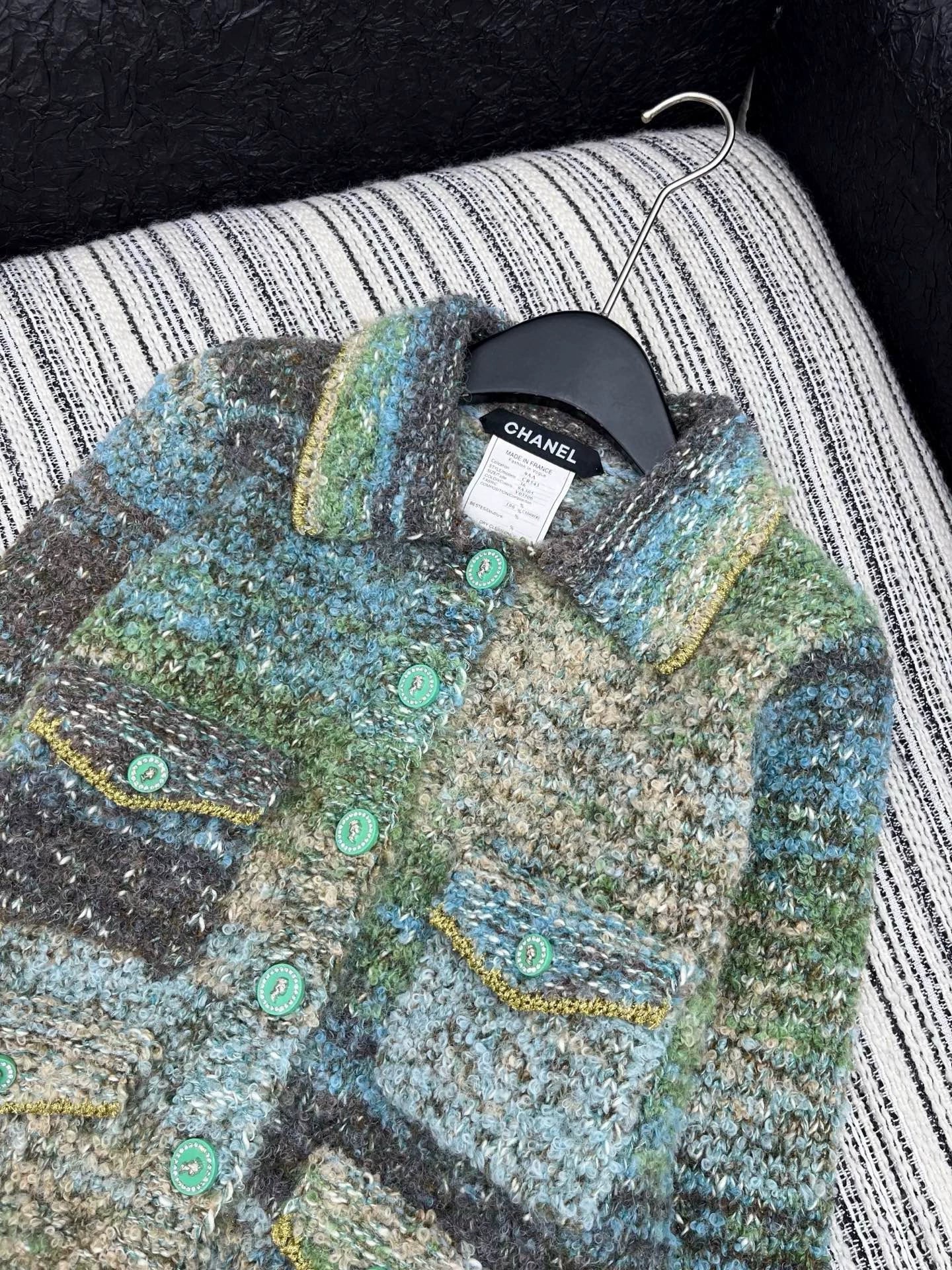 Diamond button lapel jacket