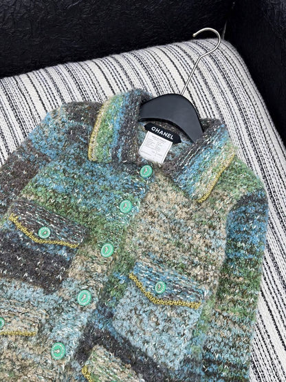 Diamond button lapel jacket