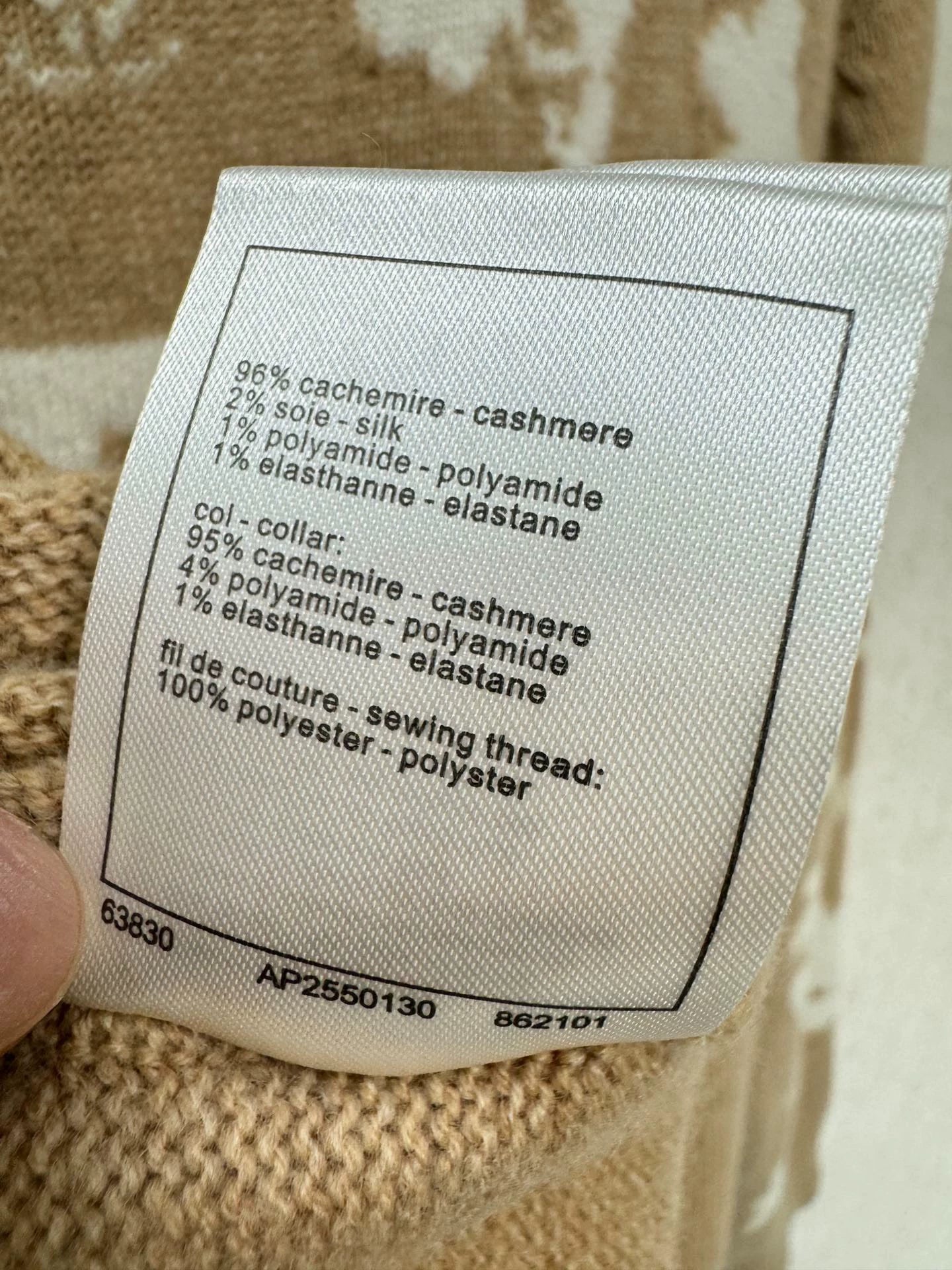 Cashmere high neck sweater