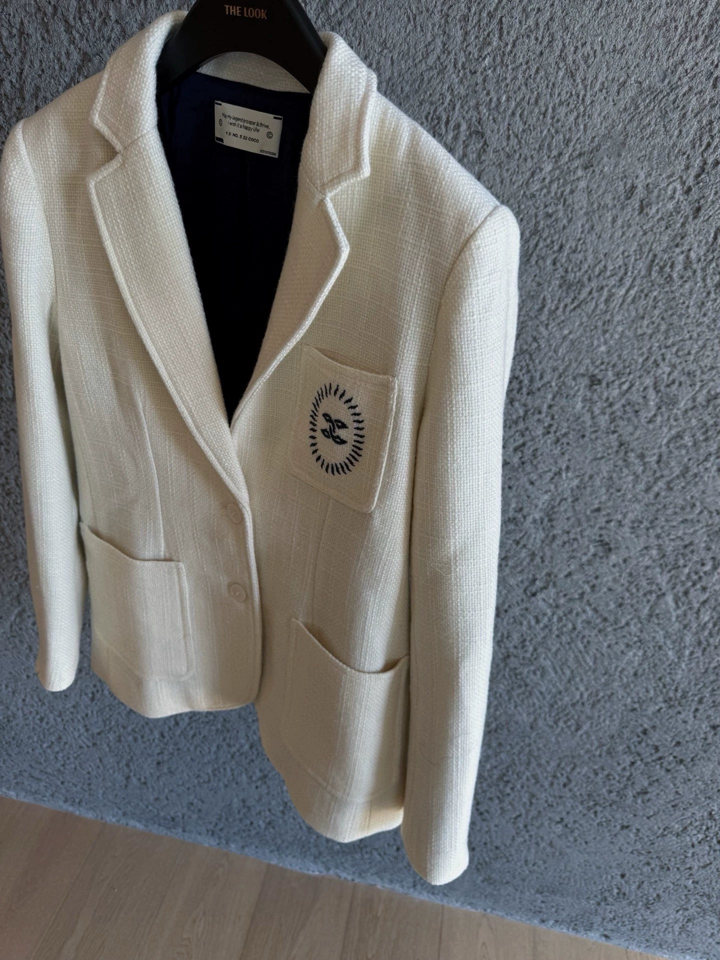 Coarse woolen pocket embroidered suit