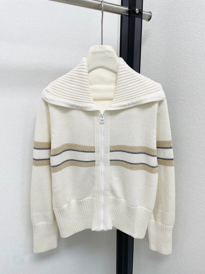 25fw Navy collar cardigan with contrasting colors