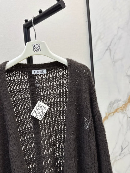 25 Embroidered decorative V-neck knitted silhouette cardigan