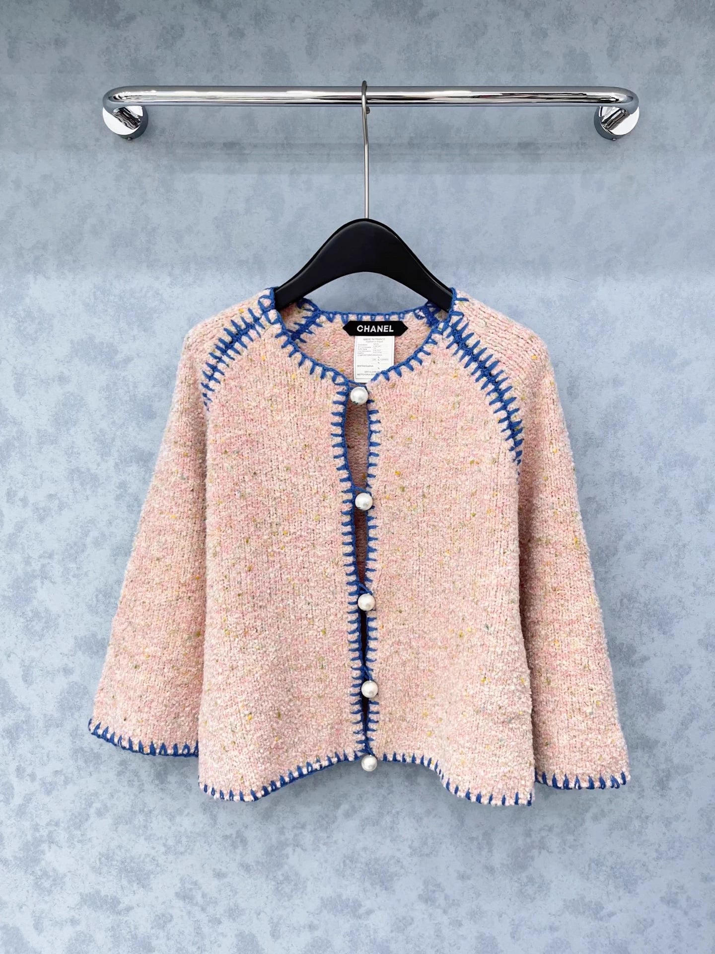 Pearl button contrasting round neck craft jacket