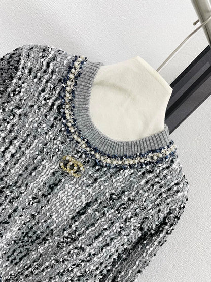 25fw Sequined knitted sweater
