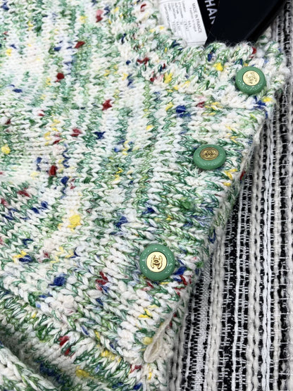 25fw Gemstone buckle pullover sweater