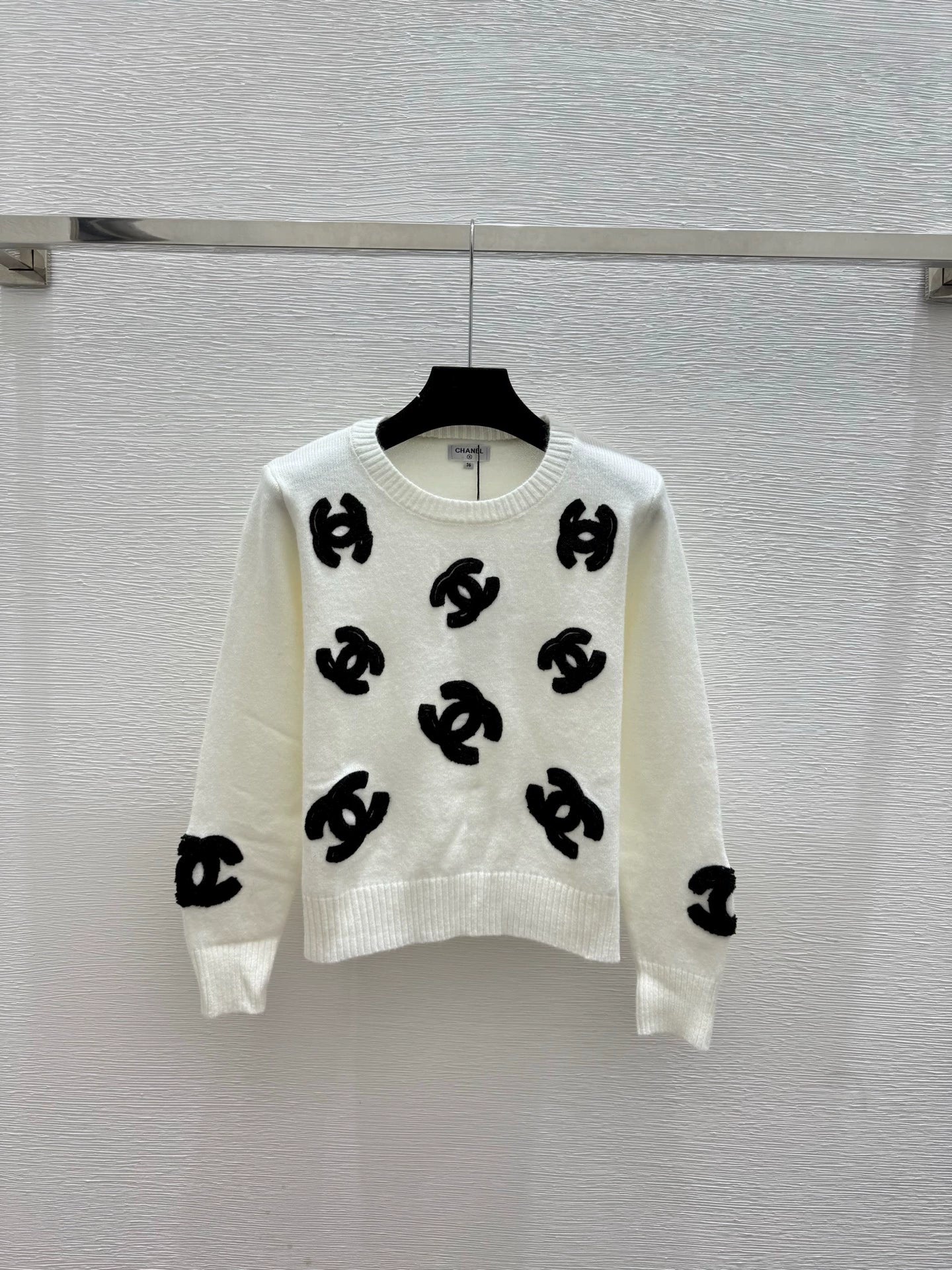 Towel embroidered logo sweater