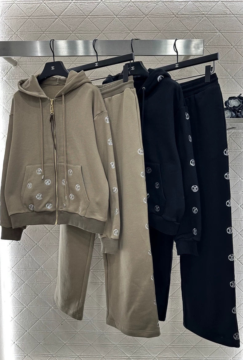 Hooded sequin logo set